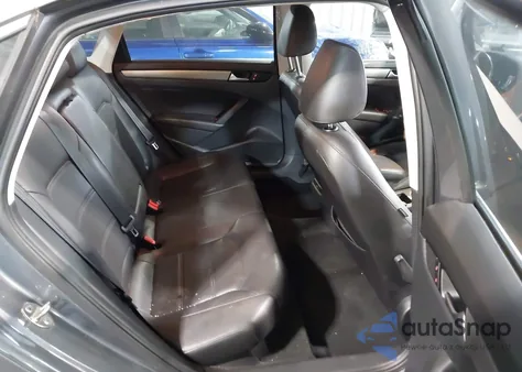 2015 Volkswagen Passat 2.0L Tdi Se из США, поврежденный, VIN 1VWBV7A36FC089461